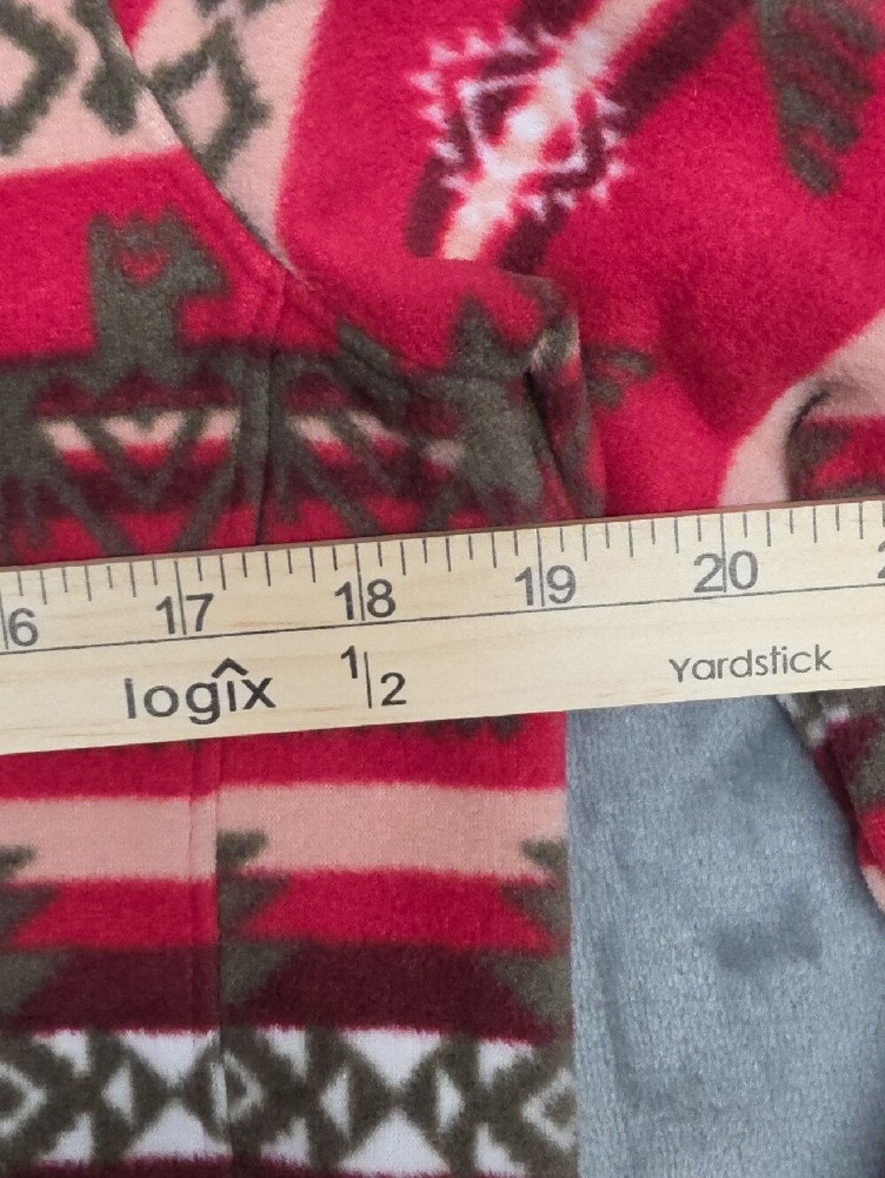 Ariat Red Patterned Quarter-Zip Pullover - Picture 4 of 7